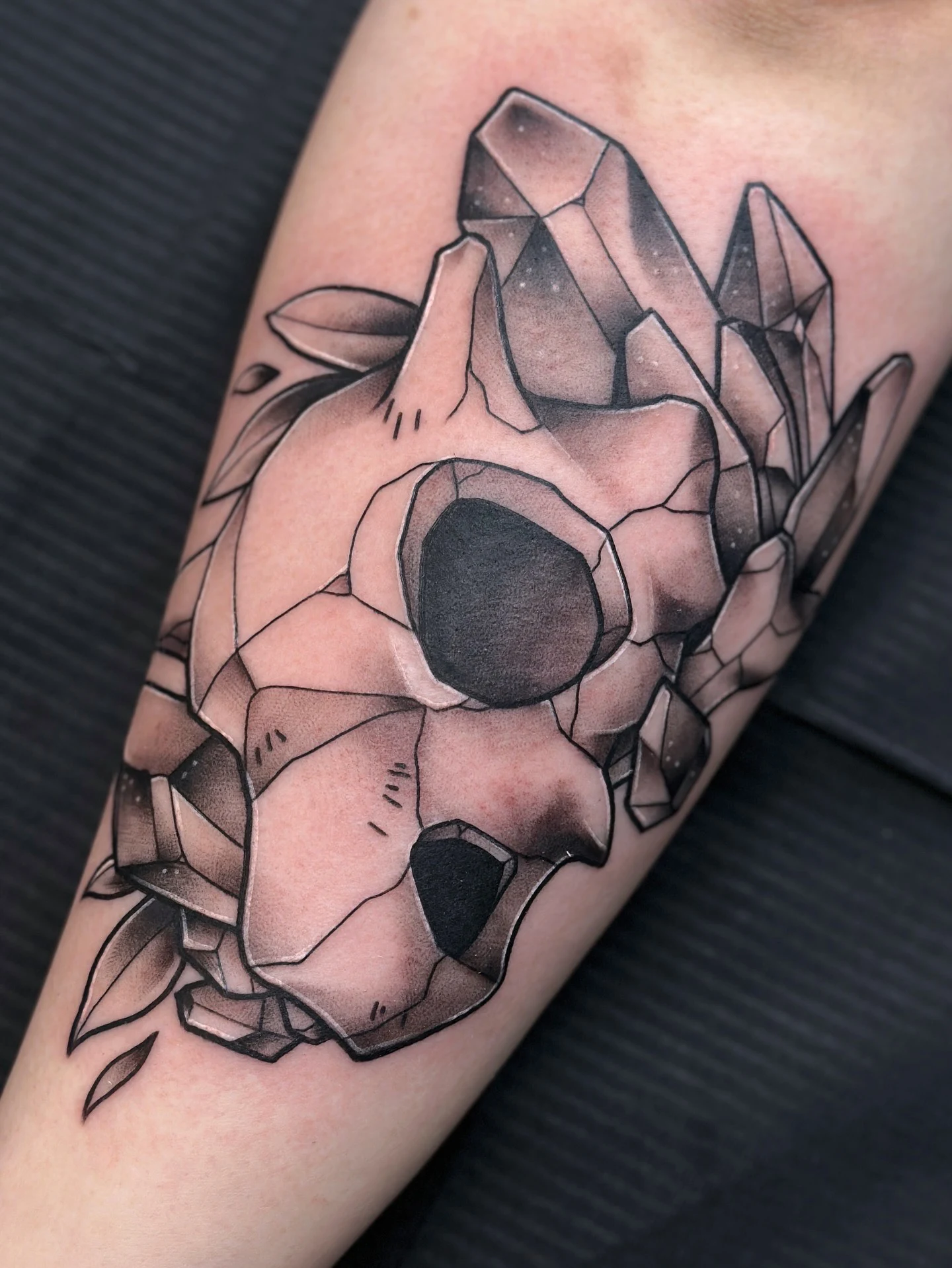 tatuointi-neotraditional-pokemon-cubone-paakallo