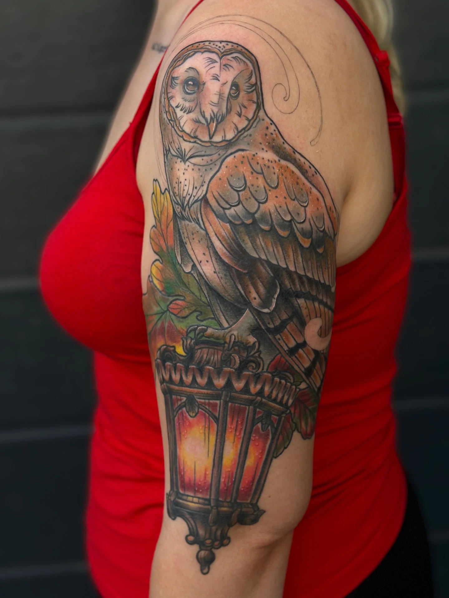 tatuointi-neotraditional-pollo-lyhty.