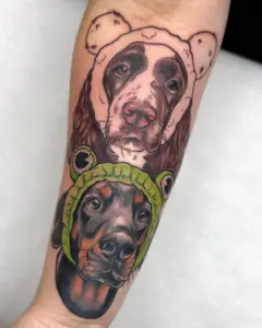 tatuointi-neotraditional-spanieli-dopermanni-hassu-hattu
